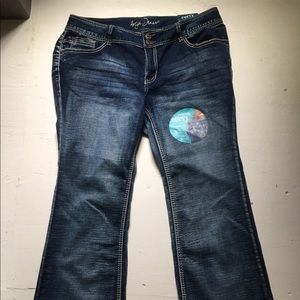 Women’s size 16 short jeans. NWT. Curvy flare.
